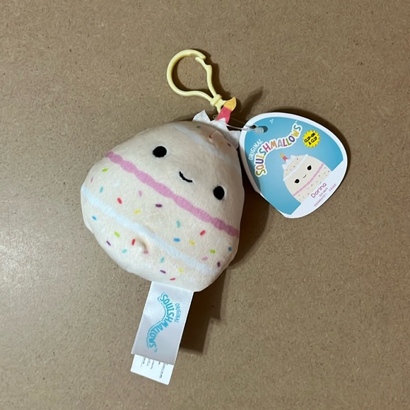 Squishmallows Accessories - Squishmallows Dorina